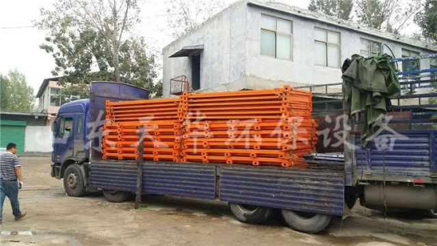 點(diǎn)擊查看詳細(xì)信息<br>標(biāo)題：發(fā)貨現(xiàn)場(chǎng) 閱讀次數(shù)：1773