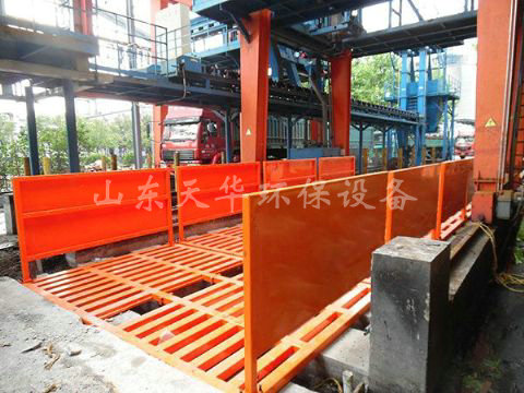 點(diǎn)擊查看詳細(xì)信息<br>標(biāo)題：濟(jì)寧唐口煤礦4X12米煤礦專用洗車機(jī) 閱讀次數(shù)：2225